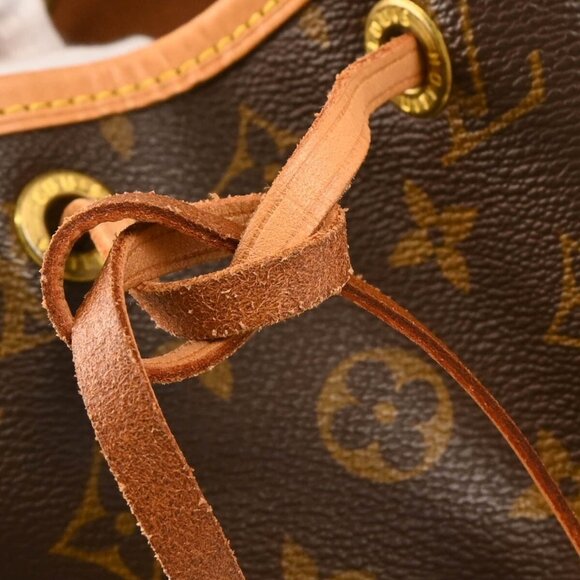 Louis Vuitton Monogram Montsouris MM Backpack - Picture 14 of 15